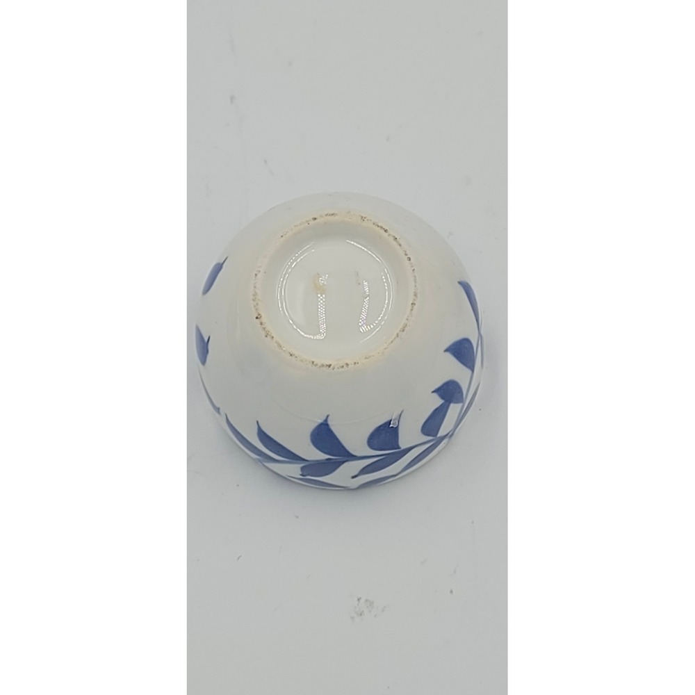Vintage Blue and White Porcelain Egg Trinket Box Lidded Chinoiserie Leaf 4 Inch